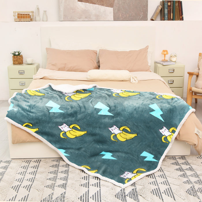 Animal Kingdom  Sherpa Throw Blanket