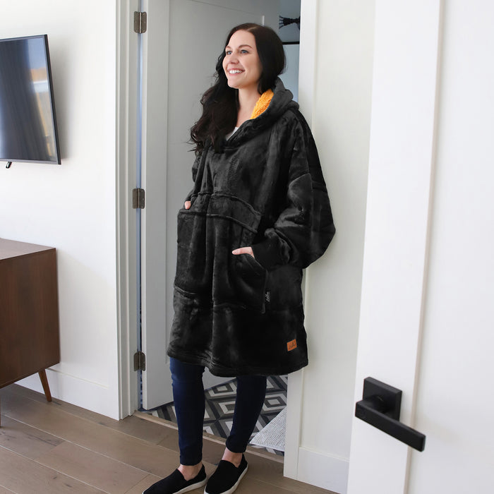 Fans Club Sherpa Oversize Hoodie Blanket
