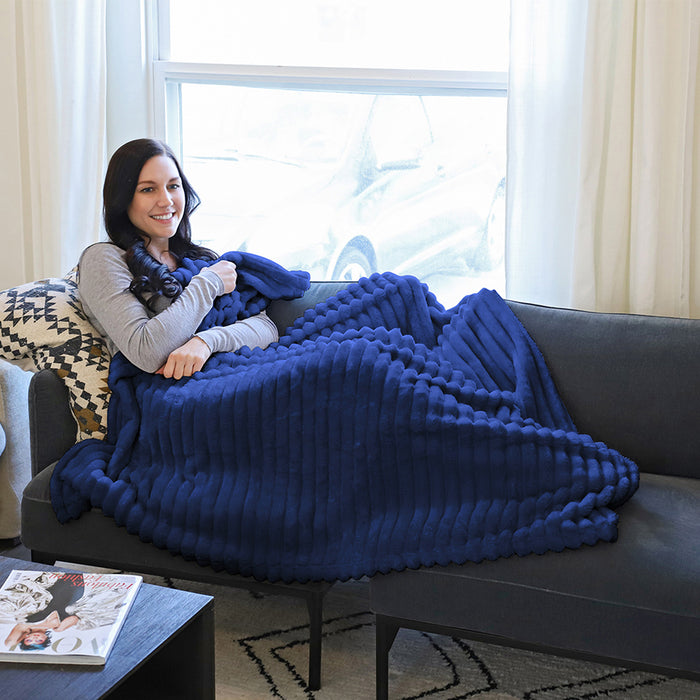 Soft Plush Velvet Lightweight Throw Blanket